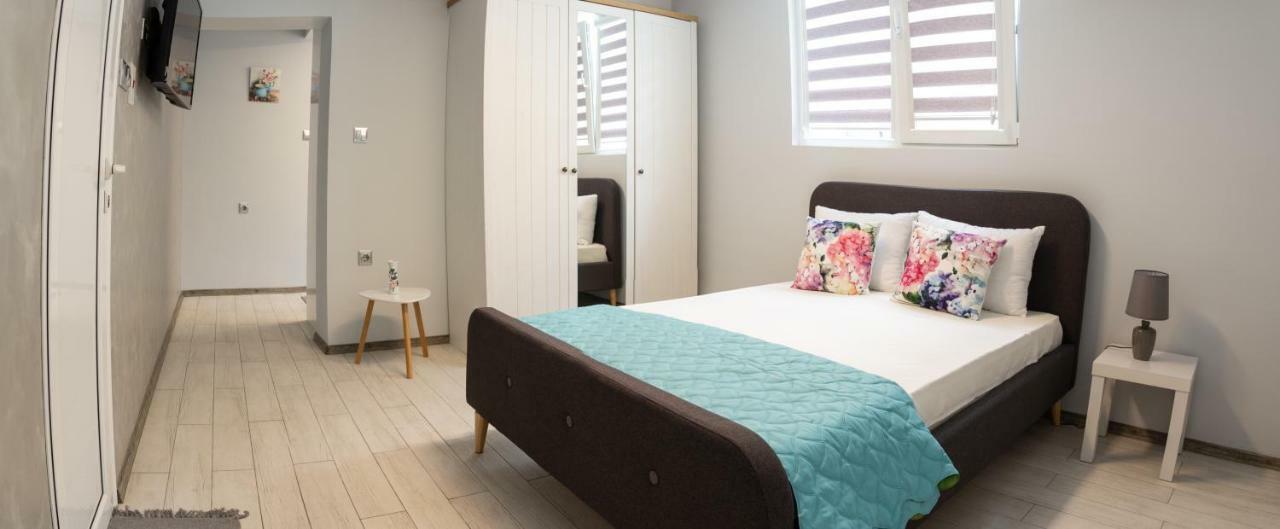Apartment Morska Street Burgas Esterno foto